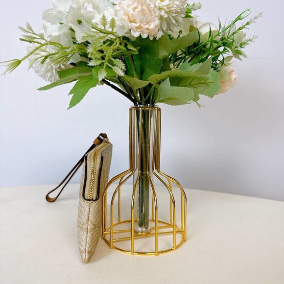 Coach 58035 Corner Zip Wristlet In Signature Canvas IN Lt Khaki - Picture 2 of 5